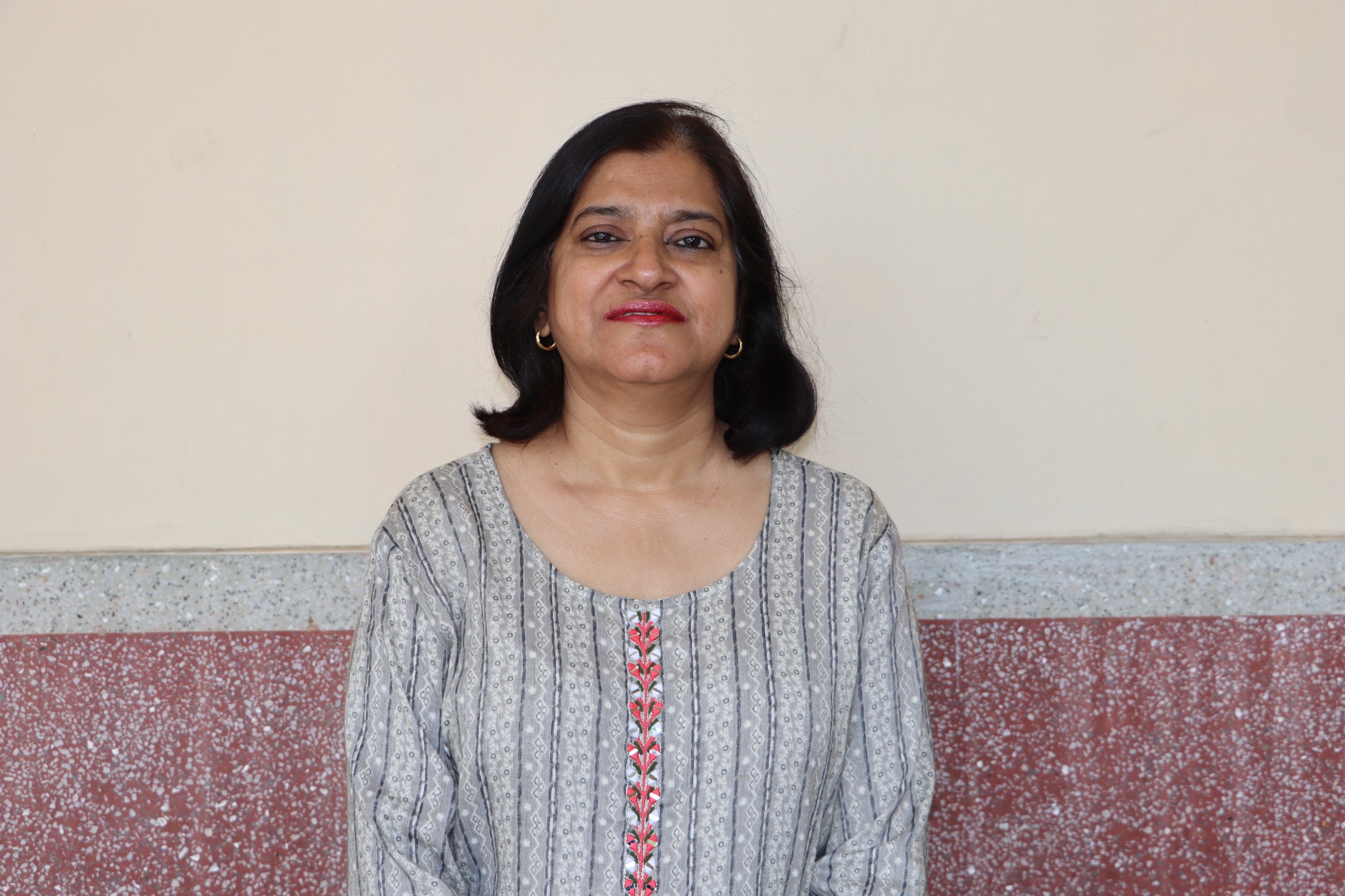 Mrs. Shriparna Chakraborti